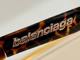Picture of Balenciga Sunglasses _SKUfw52343074fw